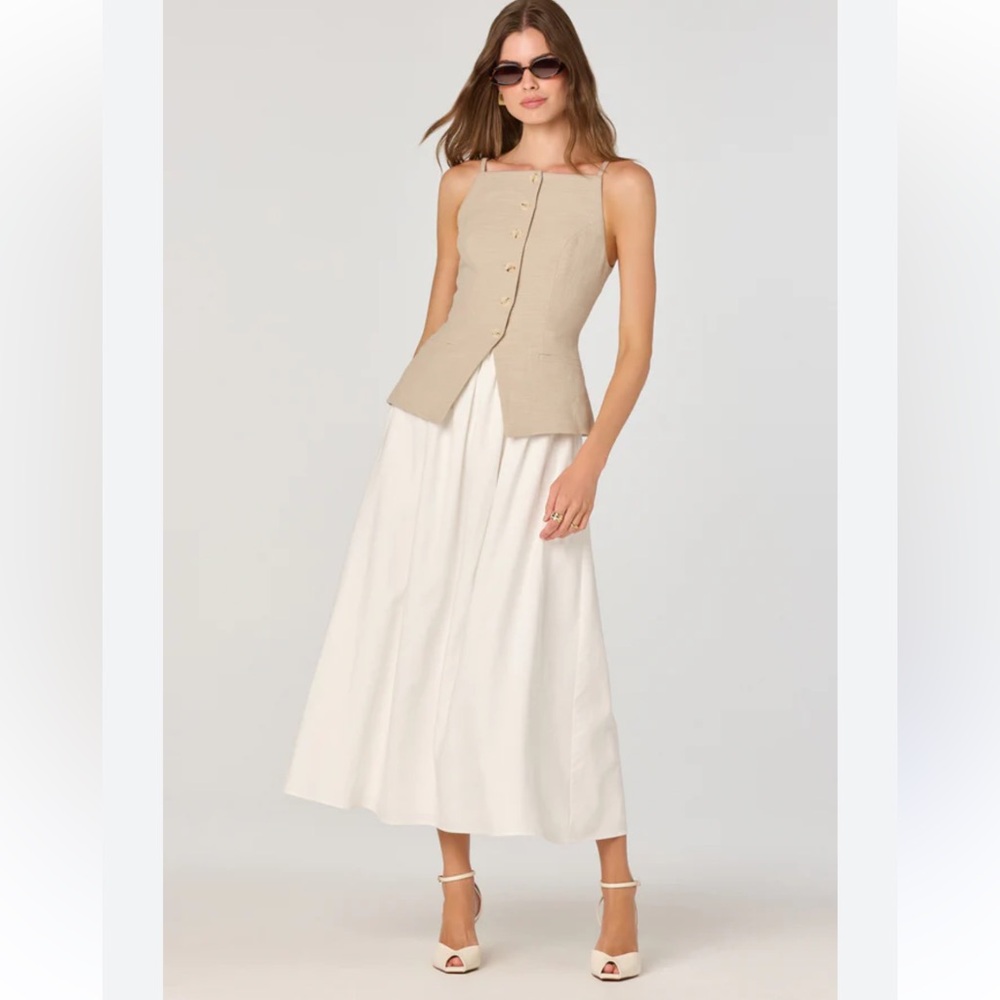 Astr Beige and White A-Line Skirt